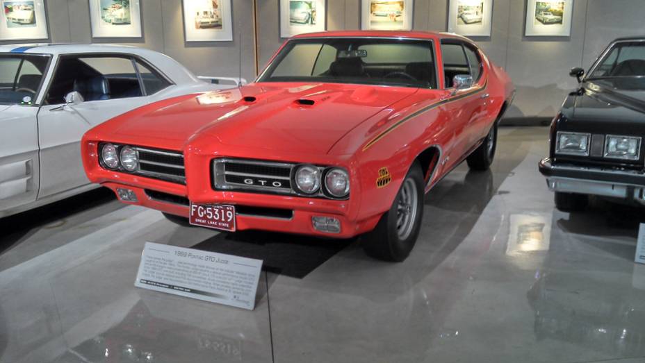 Além do Trans-Am, o GTO também popularizou a marca Pontiac pelos quatro cantos do mundo; o cupê era um dos muscle-cars mais belos e possantes de sua geração | <a href="https://preprod.quatrorodas.abril.com.br/reportagens/classicos/visitamos-gm-heritage-center-7714" rel="migration"></a>