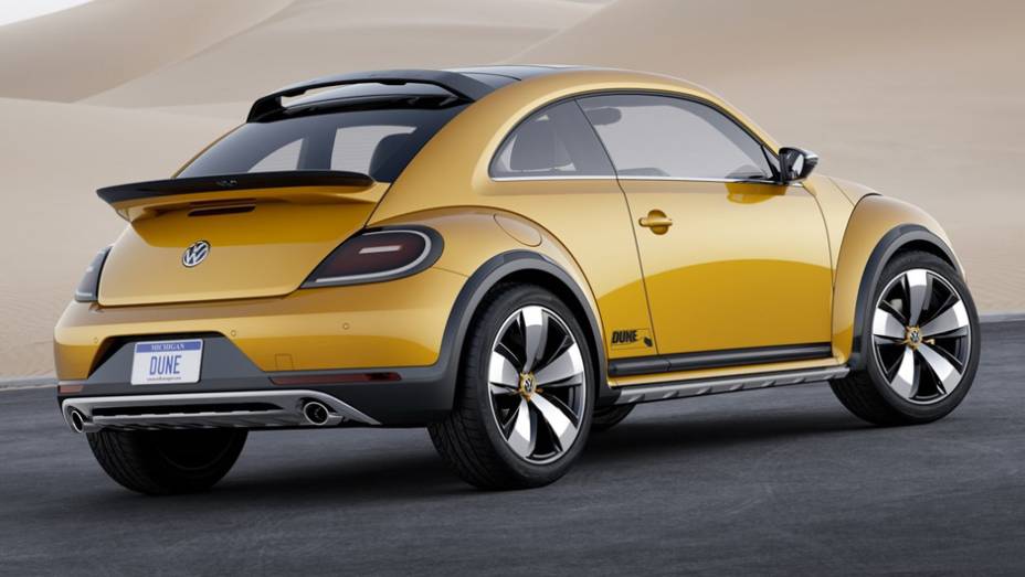 Embora a VW afirme que o Dune não passa de um exercício de estilo, a imprensa alemã sugere que o modelo pode se tornar realidade em 2015 | <a href="https://preprod.quatrorodas.abril.com.br/noticias/saloes/detroit-2014/vw-mostrara-beetle-dune-eua-768078.shtml" rel="migration">Leia</a> Embora a VW afirme que o Dune não passa de um exercício de estilo, a imprensa alemã sugere que o modelo pode se tornar realidade em 2015 | <a href="https://preprod.quatrorodas.abril.com.br/noticias/saloes/detroit-2014/vw-mostrara-beetle-dune-eua-768078.shtml" rel="migration">Leia</a>