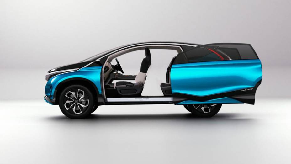 Ele prega a maximização do espaço disponível para as pessoas | <a href="https://preprod.quatrorodas.abril.com.br/noticias/fabricantes/honda-exibe-vision-xs-1-concept-772441.shtml" rel="migration">Leia mais</a>