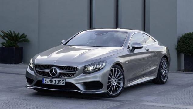 A Mercedes-Benz revelou nesta terça-feira (11) o Classe S Coupe | <a href="https://preprod.quatrorodas.abril.com.br/noticias/saloes/genebra-2014/mercedes-benz-apresenta-classe-s-coupe-772971.shtml" rel="migration">Leia mais</a> A Mercedes-Benz revelou nesta terça-feira (11) o Classe S Coupe | <a href="https://preprod.quatrorodas.abril.com.br/noticias/saloes/genebra-2014/mercedes-benz-apresenta-classe-s-coupe-772971.shtml" rel="migration">Leia mais</a>