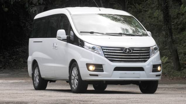 A JAC Motors revelou nesta terça-feira (11) a chegada da van T8 ao mercado brasileiro | <a href="https://preprod.quatrorodas.abril.com.br/noticias/fabricantes/jac-traz-t8-r-114-990-773037.shtml" rel="migration">Leia mais</a> A JAC Motors revelou nesta terça-feira (11) a chegada da van T8 ao mercado brasileiro | <a href="https://preprod.quatrorodas.abril.com.br/noticias/fabricantes/jac-traz-t8-r-114-990-773037.shtml" rel="migration">Leia mais</a>