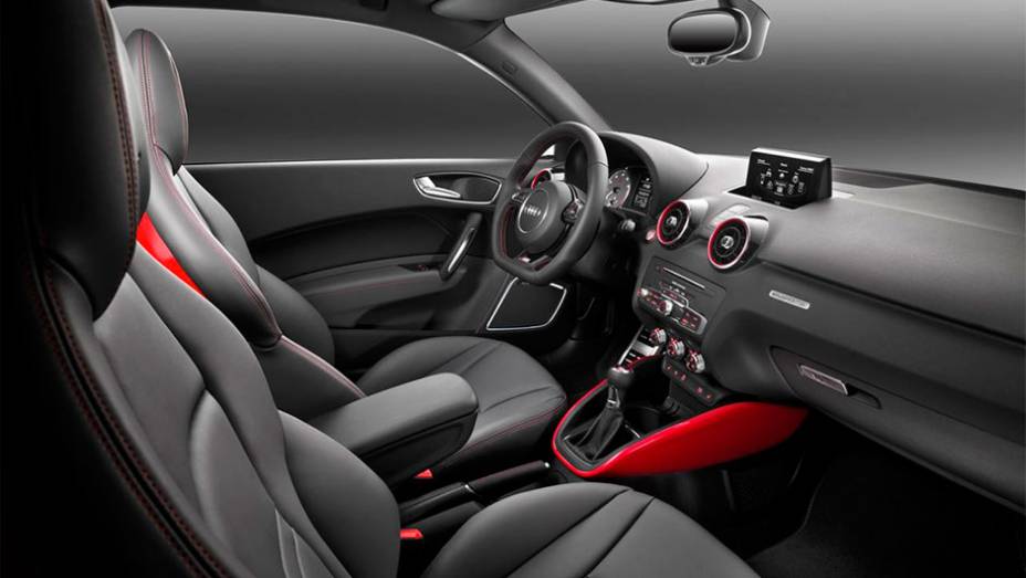 ... pedais em aço inoxidável escovado, bancos esportivos padrão, ou bancos esportivos opcionais com a inscrição S embutida nos apoios de cabeça | <a href="https://preprod.quatrorodas.abril.com.br/noticias/saloes/genebra-2014/audi-lanca-oficialmente-s1-s1-sportback" rel="migration"></a> ... pedais em aço inoxidável escovado, bancos esportivos padrão, ou bancos esportivos opcionais com a inscrição S embutida nos apoios de cabeça | <a href="https://preprod.quatrorodas.abril.com.br/noticias/saloes/genebra-2014/audi-lanca-oficialmente-s1-s1-sportback" rel="migration"></a>