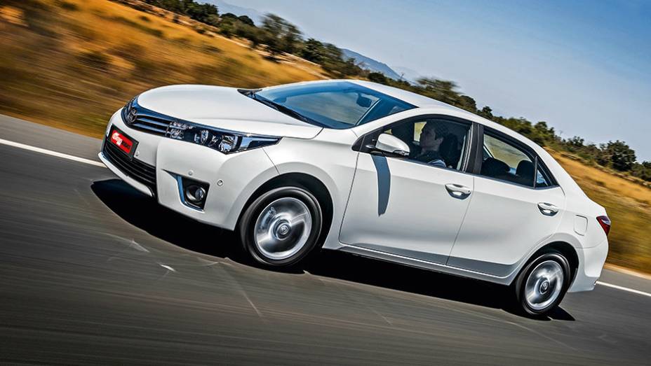 Toyota Corolla foi o segundo veículo mais comercializado em 2013 com 895.925 unidades vendidas | <a href="https://preprod.quatrorodas.abril.com.br/noticias/mercado/ford-focus-ocupa-primeiro-lugar-lista-carros-mais-vendidos-mundo-774188.shtml" rel="migration">Leia mais</a>