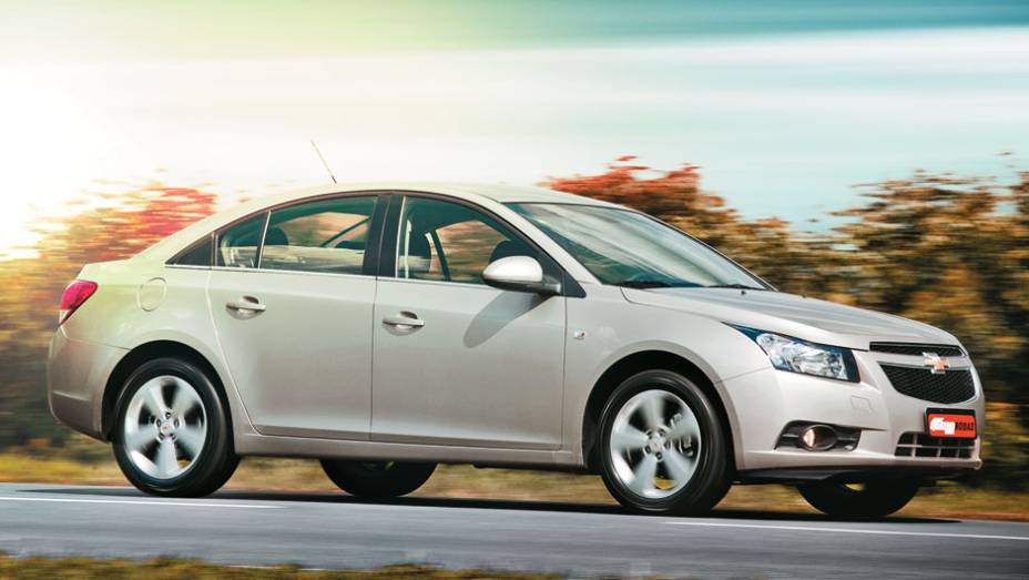 Com 720.636 unidades, o quinto modelo mais vendido no mundo foi o Chevrolet Cruze | <a href="https://preprod.quatrorodas.abril.com.br/noticias/mercado/ford-focus-ocupa-primeiro-lugar-lista-carros-mais-vendidos-mundo-774188.shtml" rel="migration">Leia mais</a>