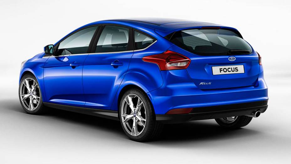 Modelo passou por facelift | <a href="https://preprod.quatrorodas.abril.com.br/noticias/saloes/genebra-2014/ford-levara-novo-focus-genebra-774357.shtml" rel="migration">Leia mais</a>