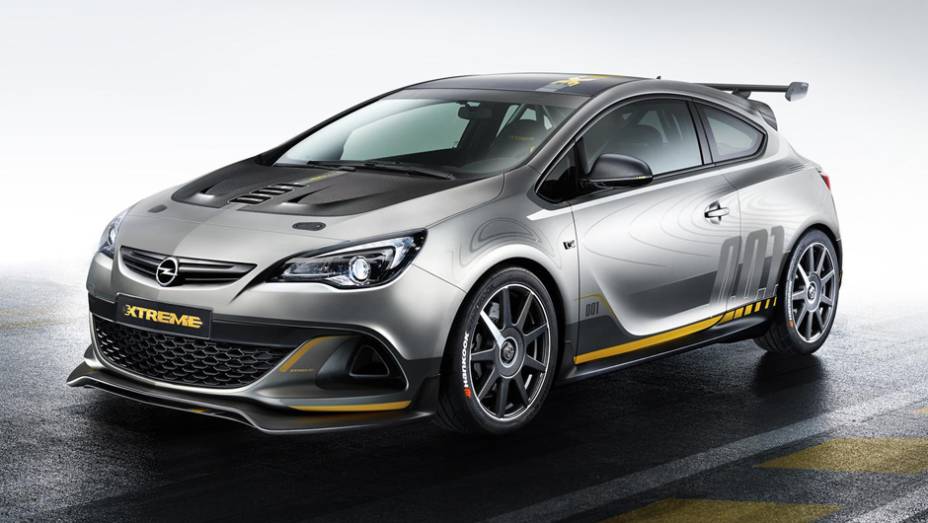 A Opel desfez o mistério e revelou por completo o Astra OPC EXTREME | <a href="https://preprod.quatrorodas.abril.com.br/noticias/saloes/genebra-2014/opel-mostra-astra-opc-extreme-detalhes-774644.shtml" rel="migration">Leia mais</a>