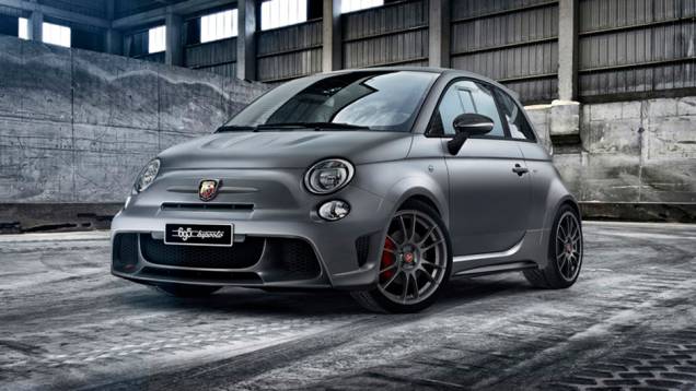 Já conhecida divisão de performance do Grupo Fiat, a Abarth também mostrou uma novidade neste Salão de Genebra: o 695 Biposto | <a href="https://preprod.quatrorodas.abril.com.br/noticias/saloes/genebra-2014/abarth-apresenta-695-biposto-775354.shtml" rel="migration">Leia mais</a> Já conhecida divisão de performance do Grupo Fiat, a Abarth também mostrou uma novidade neste Salão de Genebra: o 695 Biposto | <a href="https://preprod.quatrorodas.abril.com.br/noticias/saloes/genebra-2014/abarth-apresenta-695-biposto-775354.shtml" rel="migration">Leia mais</a>