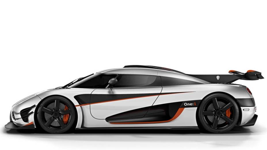 Modelo comemora o vig&eacute;simo anivers&aacute;rio da montadora sueca | <a href="https://preprod.quatrorodas.abril.com.br/noticias/saloes/genebra-2014/koenigsegg-apresentara-carro-1-341-cavalos-potencia-774972.shtml" rel="migration">Leia mais</a>