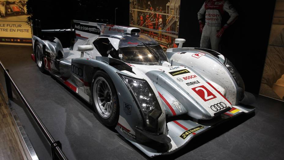 Audi R18 e-tron (2013) | <a href="https://preprod.quatrorodas.abril.com.br/noticias/saloes/genebra-2014/salao-genebra-exibe-bolidos-le-mans-775992.shtml" rel="migration">Leia mais</a> | <a href="https://preprod.quatrorodas.abril.com.br/noticias/saloes/genebra-2014/" rel="migration">Confira tudo sobre o S</a>