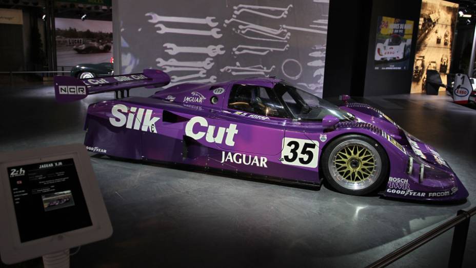 Jaguar XJR-12 (1991) | <a href="https://preprod.quatrorodas.abril.com.br/noticias/saloes/genebra-2014/salao-genebra-exibe-bolidos-le-mans-775992.shtml" rel="migration">Leia mais</a> | <a href="https://preprod.quatrorodas.abril.com.br/noticias/saloes/genebra-2014/" rel="migration">Confira tudo sobre o Sal</a>