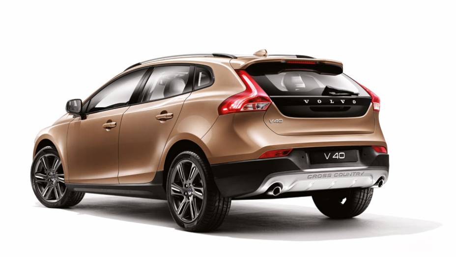 Modelo est&aacute; dispon&iacute;vel em todas as concession&aacute;rias da marca a partir de R$ 141.500 | <a href="https://preprod.quatrorodas.abril.com.br/noticias/fabricantes/volvo-v40-cross-country-chega-ao-brasil-777066.shtml" rel="migration">Leia mais</a>