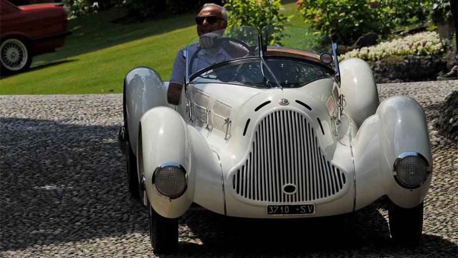 Alfa Romeo 6C 1750 GS Aprile - Concorso dEleganza Villa dEste 2014 | <a href="https://preprod.quatrorodas.abril.com.br/noticias/classicos//concorso-d-eleganza-villa-d-este-2014-premia-maserati-450-s-1956-como-best-of-show-784018.shtml" rel="migration">Leia mais</a>