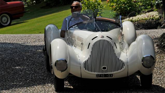 Alfa Romeo 6C 1750 GS Aprile - Concorso dEleganza Villa dEste 2014 | <a href="https://preprod.quatrorodas.abril.com.br/noticias/classicos//concorso-d-eleganza-villa-d-este-2014-premia-maserati-450-s-1956-como-best-of-show-784018.shtml" rel="migration">Leia mais</a> Alfa Romeo 6C 1750 GS Aprile - Concorso dEleganza Villa dEste 2014 | <a href="https://preprod.quatrorodas.abril.com.br/noticias/classicos//concorso-d-eleganza-villa-d-este-2014-premia-maserati-450-s-1956-como-best-of-show-784018.shtml" rel="migration">Leia mais</a>