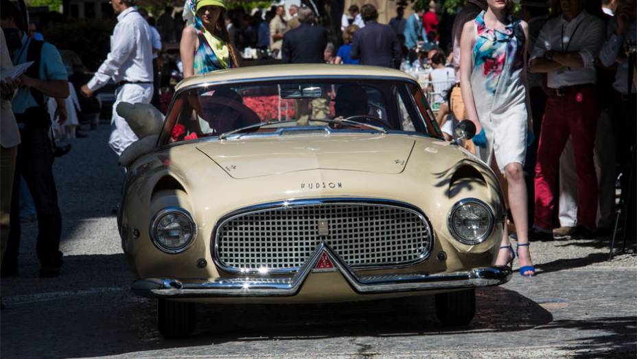 Hudson Italia Prototype H01 - Concorso dEleganza Villa dEste 2014 | <a href="https://preprod.quatrorodas.abril.com.br/noticias/classicos//concorso-d-eleganza-villa-d-este-2014-premia-maserati-450-s-1956-como-best-of-show-784018.shtml" rel="migration">Leia mais</a>