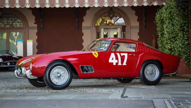 Ferrari 250 GT Tour de France - Concorso dEleganza Villa dEste 2014 | <a href="https://preprod.quatrorodas.abril.com.br/noticias/classicos//concorso-d-eleganza-villa-d-este-2014-premia-maserati-450-s-1956-como-best-of-show-784018.shtml" rel="migration">Leia mais</a> Ferrari 250 GT Tour de France - Concorso dEleganza Villa dEste 2014 | <a href="https://preprod.quatrorodas.abril.com.br/noticias/classicos//concorso-d-eleganza-villa-d-este-2014-premia-maserati-450-s-1956-como-best-of-show-784018.shtml" rel="migration">Leia mais</a>