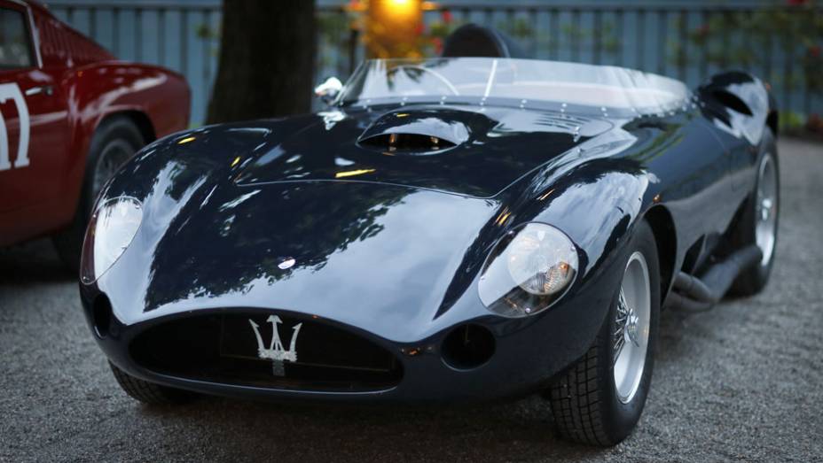 Maserati 450 S Roadster - Concorso dEleganza Villa dEste 2014 | <a href="https://preprod.quatrorodas.abril.com.br/noticias/classicos//concorso-d-eleganza-villa-d-este-2014-premia-maserati-450-s-1956-como-best-of-show-784018.shtml" rel="migration">Leia mais</a>