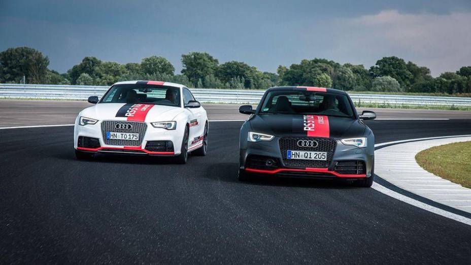 Assim, o modelo acelera de 0 a 100 km/h em quatro segundos, atingindo a velocidade máxima de 280 km/h | <a href="https://preprod.quatrorodas.abril.com.br/noticias/fabricantes/audi-revela-rs5-tdi-concept-784351.shtml" rel="migration">Leia mais</a>