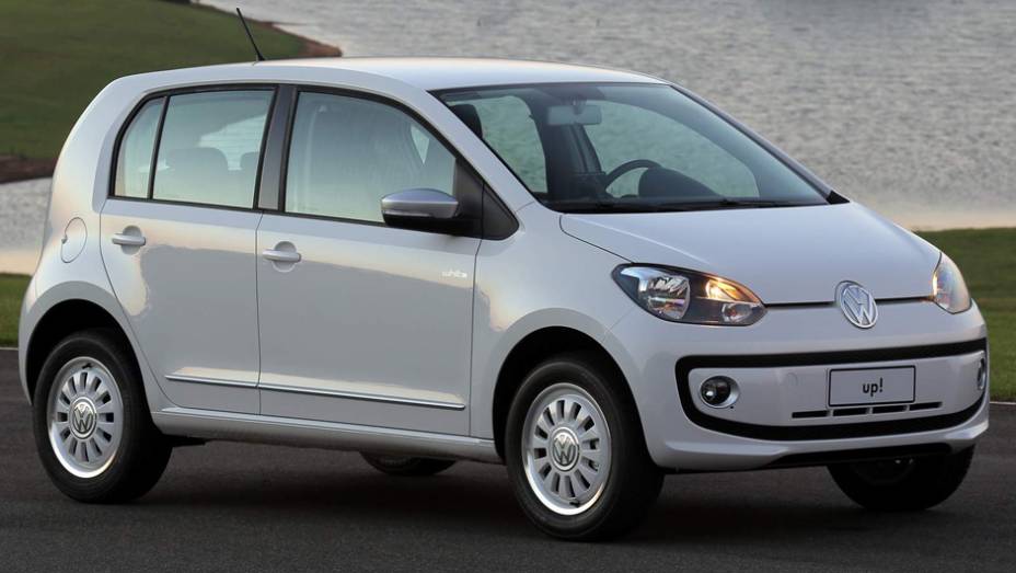 FLEX: 2) VW Up! - 9,1/13,2 (E/G) km/l na cidade e 9,9/14,3 (E/G) km/l na estrada | <a href="https://preprod.quatrorodas.abril.com.br/noticias/mercado/inmetro-atualiza-lista-carros-mais-economicos-pais-784794.shtml" rel="migration">Leia mais</a>