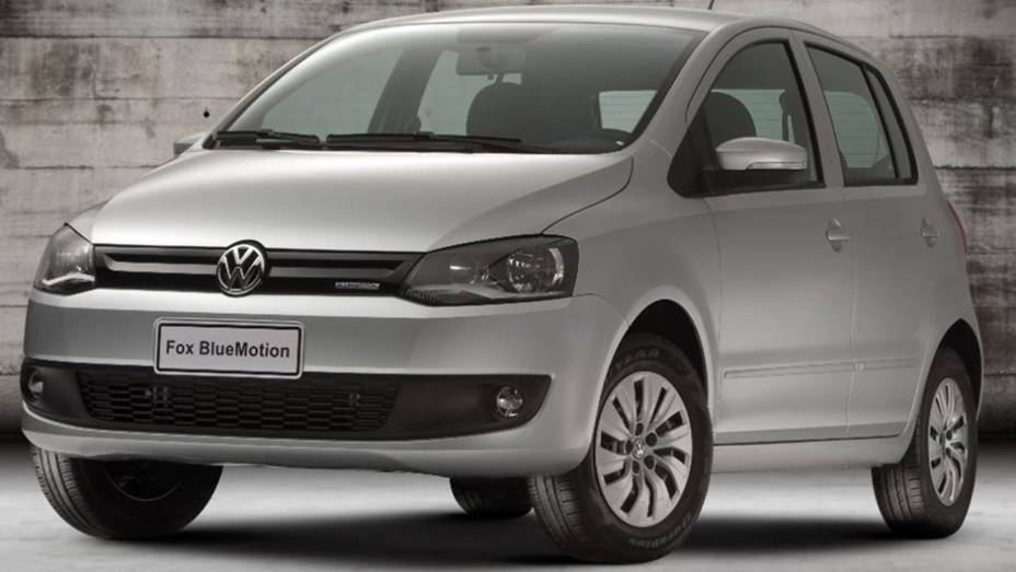 FLEX: 5) VW Fox BlueMotion - 8,8/12,7 (E/G) km/l na cidade e 9,9/14,3 (E/G) km/l na estrada | <a href="https://preprod.quatrorodas.abril.com.br/noticias/mercado/inmetro-atualiza-lista-carros-mais-economicos-pais-784794.shtml" rel="migration">Leia mais</a>