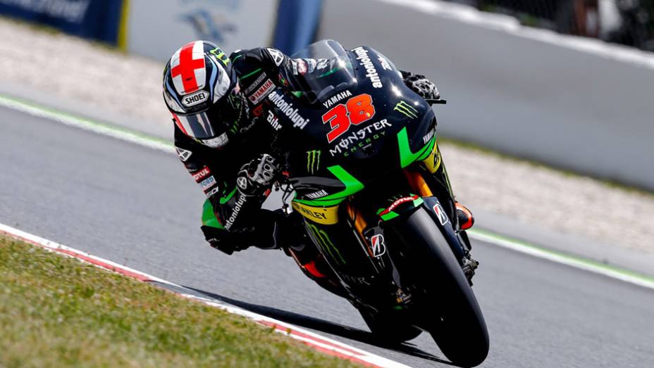 A segunda posição ficou com Bradley Smith | <a href="https://preprod.quatrorodas.abril.com.br/moto/noticias/motogp-spargaro-surpreende-lidera-sexta-feira-786039.shtml" rel="migration">Leia mais</a>