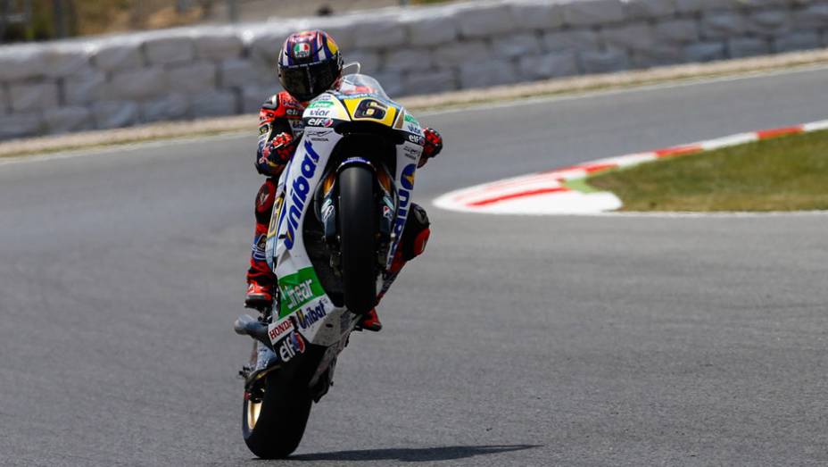 O terceiro colocado foi Stefan Bradl | <a href="https://preprod.quatrorodas.abril.com.br/moto/noticias/motogp-spargaro-surpreende-lidera-sexta-feira-786039.shtml" rel="migration">Leia mais</a>