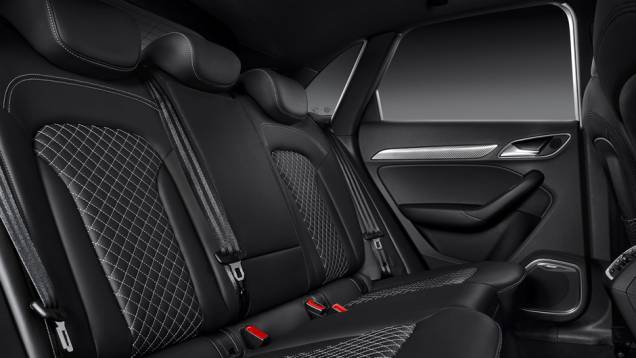 Outra característica é o sistema de tração integral quattro | <a href="https://preprod.quatrorodas.abril.com.br/noticias/fabricantes/audi-rs-q3-chega-r-273-6-mil-786183.shtml" rel="migration">Leia mais</a> Outra característica é o sistema de tração integral quattro | <a href="https://preprod.quatrorodas.abril.com.br/noticias/fabricantes/audi-rs-q3-chega-r-273-6-mil-786183.shtml" rel="migration">Leia mais</a>