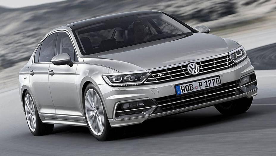 A Volkswagen apresentou a nova geração do Passat | <a href="https://preprod.quatrorodas.abril.com.br/noticias/fabricantes/volkswagen-apresenta-novo-passat-788079.shtml" rel="migration">Leia mais</a>