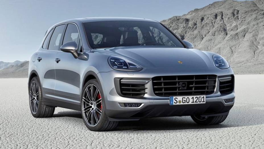 Porsche revela Cayenne 2015 reestilizada | <a href="https://preprod.quatrorodas.abril.com.br/noticias/saloes/paris-2014/porsche-revela-cayenne-2015-reestilizada-792125.shtml" rel="migration">Leia mais</a>