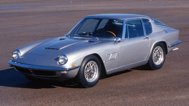 O design, assinado por Pietro Frua, também encarregado das linhas do Quattroporte | <a href="https://preprod.quatrorodas.abril.com.br/reportagens/classicos/maserati-100-anos-792281.shtml" rel="migration">Leia mais</a> O design, assinado por Pietro Frua, também encarregado das linhas do Quattroporte | <a href="https://preprod.quatrorodas.abril.com.br/reportagens/classicos/maserati-100-anos-792281.shtml" rel="migration">Leia mais</a>