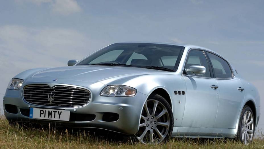 De 2004 a 2012, a Maserati produziu a quinta geração do seu sedã de luxo, que estreou com um V8 de 4.2 litros e 400 cv no Salão de Frankfurt de 2003 | <a href="https://preprod.quatrorodas.abril.com.br/reportagens/classicos/maserati-100-anos-792281.shtml" rel="migration">Leia mai</a> De 2004 a 2012, a Maserati produziu a quinta geração do seu sedã de luxo, que estreou com um V8 de 4.2 litros e 400 cv no Salão de Frankfurt de 2003 | <a href="https://preprod.quatrorodas.abril.com.br/reportagens/classicos/maserati-100-anos-792281.shtml" rel="migration">Leia mai</a>