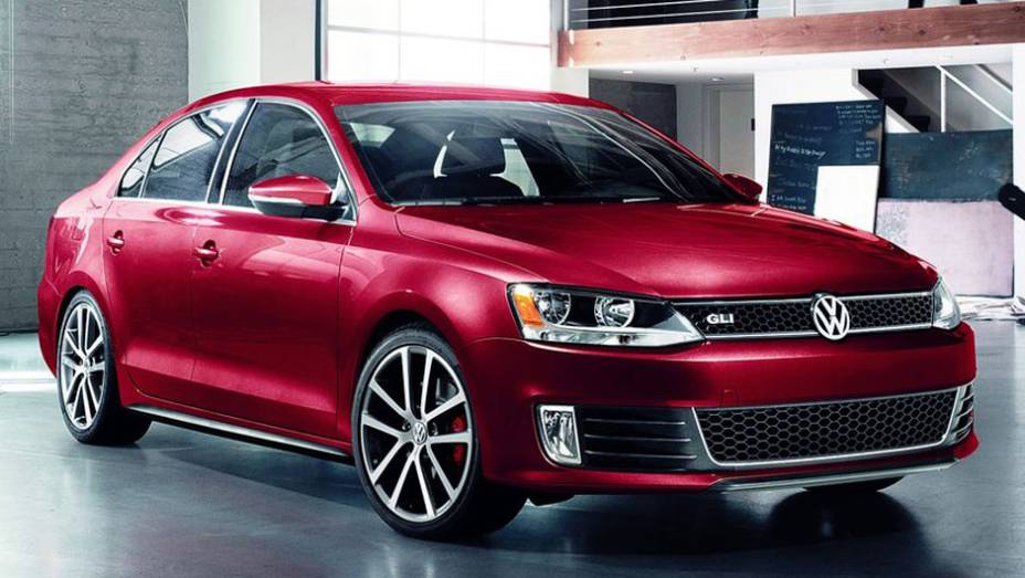 Com o acessível valor de US$ 16.675 (para os EUA, claro), o VW Jetta surge na sexta posição | <a href="https://preprod.quatrorodas.abril.com.br/noticias/mercado/pesquisa-revela-carros-preferidos-milionarios-americanos-697349.shtml" rel="migration">Leia mais</a>