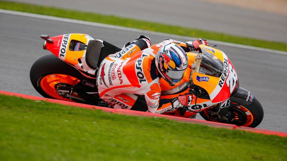 Dani Pedrosa ocupou apenas o nono lugar | <a href="https://preprod.quatrorodas.abril.com.br/moto/noticias/motogp-marquez-lidera-sexta-feira-silverstone-798313.shtml" rel="migration">Leia mais</a>