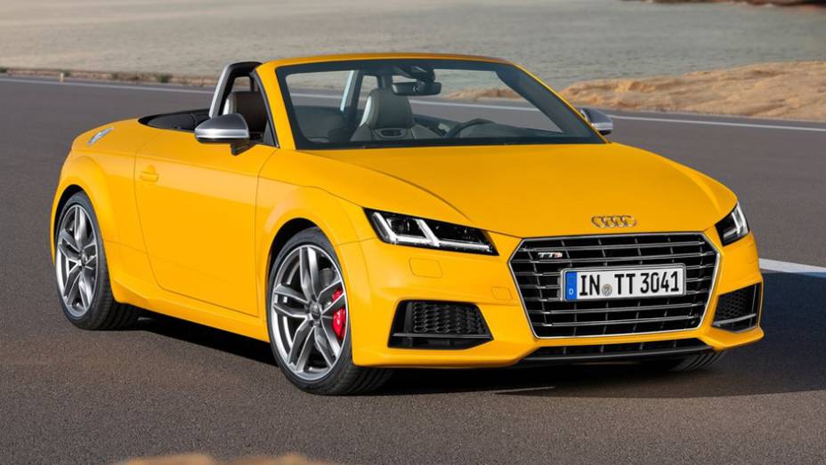 O mesmo bloco 2.0 TFSI do TT equipa o TTS, mas reconfigurado para 310 cv e 38,75 kgfm | <a href="https://preprod.quatrorodas.abril.com.br/noticias/saloes/paris-2014/audi-exibe-tt-tts-roadster-802308.shtml" rel="migration">Leia mais</a>