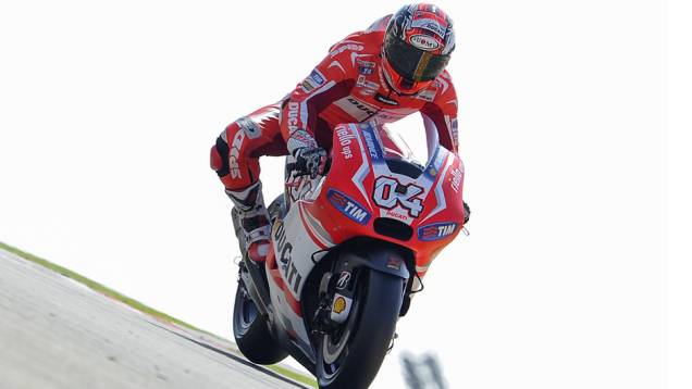 Andrea Dovizioso foi o mais rápido da sexta-feira nos treinos da MotoGP em Aragón | <a href="https://preprod.quatrorodas.abril.com.br/moto/noticias/motogp-dovizioso-lidera-treinos-aragon-802709.shtml" rel="migration">Leia mais</a> Andrea Dovizioso foi o mais rápido da sexta-feira nos treinos da MotoGP em Aragón | <a href="https://preprod.quatrorodas.abril.com.br/moto/noticias/motogp-dovizioso-lidera-treinos-aragon-802709.shtml" rel="migration">Leia mais</a>