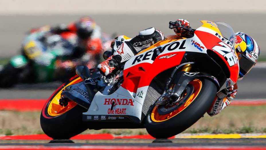 Dani Pedrosa terminou o dia na terceira posição | <a href="https://preprod.quatrorodas.abril.com.br/moto/noticias/motogp-dovizioso-lidera-treinos-aragon-802709.shtml" rel="migration">Leia mais</a>