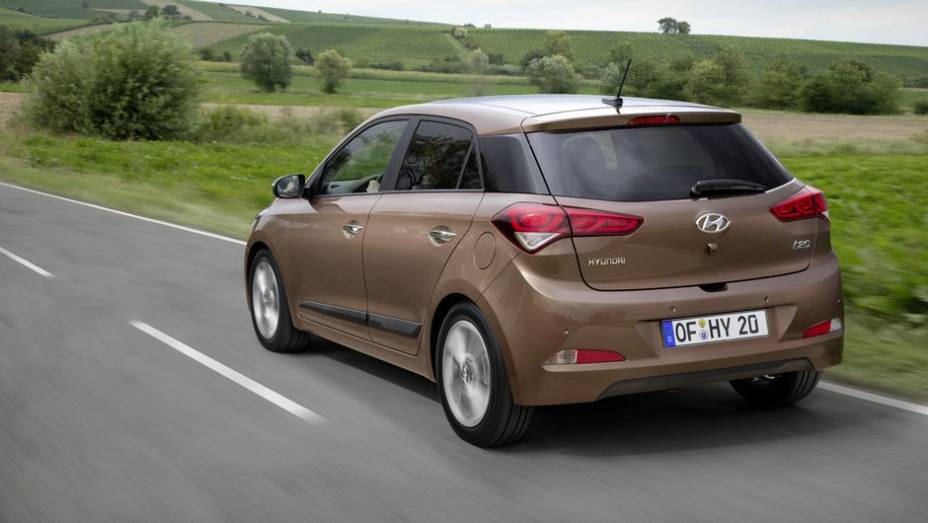 Cinco opções de motorização estarão disponíveis, com quatro blocos distintos | <a href="https://preprod.quatrorodas.abril.com.br/noticias/saloes/paris-2014/hyundai-detalhes-i20-europeu-798794.shtml" rel="migration">Leia mais</a>