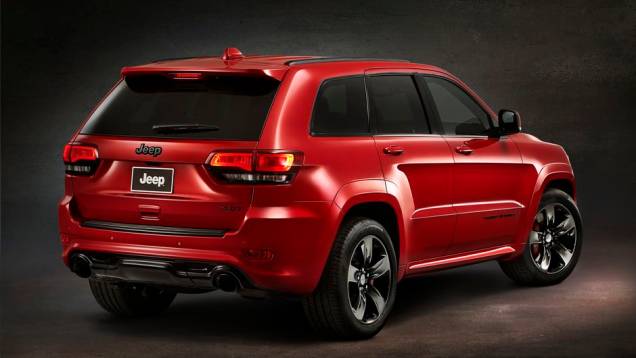 O modelo, que debuta na Europa, é o carro de produção mais rápido e mais potente já fabricado pela marca | <a href="https://preprod.quatrorodas.abril.com.br/noticias/saloes/paris-2014/jeep-leva-grand-cherokee-srt-red-vapor-europa-803613.shtml" rel="migration">Leia mais</a> O modelo, que debuta na Europa, é o carro de produção mais rápido e mais potente já fabricado pela marca | <a href="https://preprod.quatrorodas.abril.com.br/noticias/saloes/paris-2014/jeep-leva-grand-cherokee-srt-red-vapor-europa-803613.shtml" rel="migration">Leia mais</a>