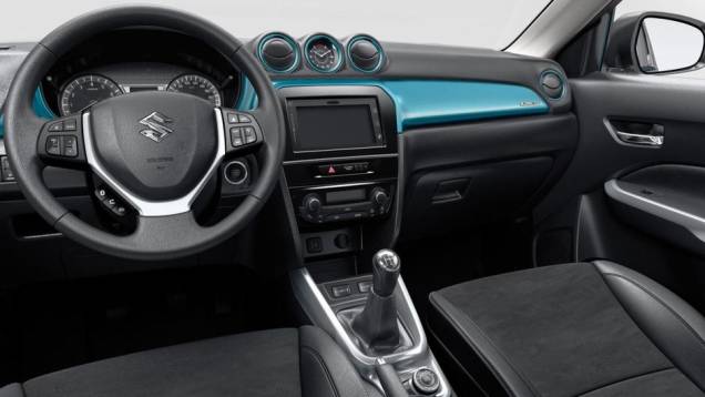 Há duas opções de câmbio manual e uma de transmissão automática | <a href="https://preprod.quatrorodas.abril.com.br/noticias/saloes/paris-2014/suzuki-revela-novo-vitara-2015-798061.shtml" rel="migration">Leia mais</a> Há duas opções de câmbio manual e uma de transmissão automática | <a href="https://preprod.quatrorodas.abril.com.br/noticias/saloes/paris-2014/suzuki-revela-novo-vitara-2015-798061.shtml" rel="migration">Leia mais</a>