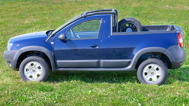 A versão que serve como base para a picape é aquela equipada com motor 1.5 dCi (a diesel), oferecendo 109 cavalos de potência e dotada de tração 4x4 | <a href="https://preprod.quatrorodas.abril.com.br/noticias/fabricantes/dacia-oficializa-duster-picape-805080.shtm" rel="migration"></a> A versão que serve como base para a picape é aquela equipada com motor 1.5 dCi (a diesel), oferecendo 109 cavalos de potência e dotada de tração 4x4 | <a href="https://preprod.quatrorodas.abril.com.br/noticias/fabricantes/dacia-oficializa-duster-picape-805080.shtm" rel="migration"></a>