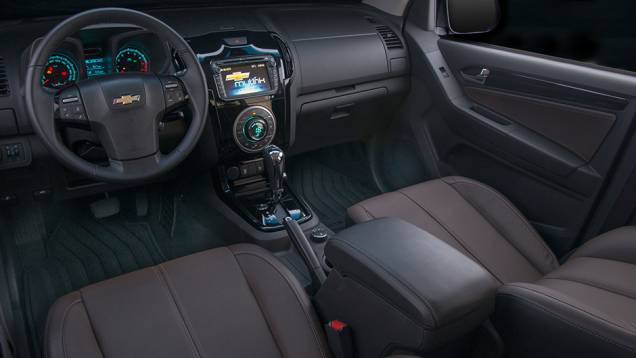 Cabine conta com painel de sete polegadas no console e sistema de entretenimento Chevrolet MyLink | <a href="%20|%20%3Ca%20href=" rel="migration">Leia mais</a>">Leia mais Cabine conta com painel de sete polegadas no console e sistema de entretenimento Chevrolet MyLink | <a href="%20|%20%3Ca%20href=" rel="migration">Leia mais</a>">Leia mais