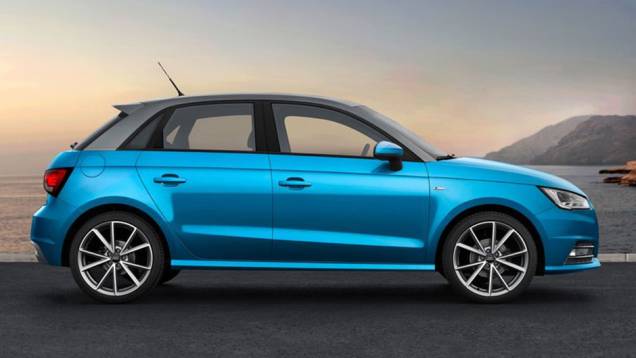 São dois novos dois motores três cilindros 1.0 turbo a gasolina de 95 cv e um 1.4 diesel de 90 cv | <a href="https://preprod.quatrorodas.abril.com.br/noticias/fabricantes/audi-revela-facelift-a1-2015-813957.shtml" target="_blank" rel="migration">Leia mais</a> São dois novos dois motores três cilindros 1.0 turbo a gasolina de 95 cv e um 1.4 diesel de 90 cv | <a href="https://preprod.quatrorodas.abril.com.br/noticias/fabricantes/audi-revela-facelift-a1-2015-813957.shtml" target="_blank" rel="migration">Leia mais</a>