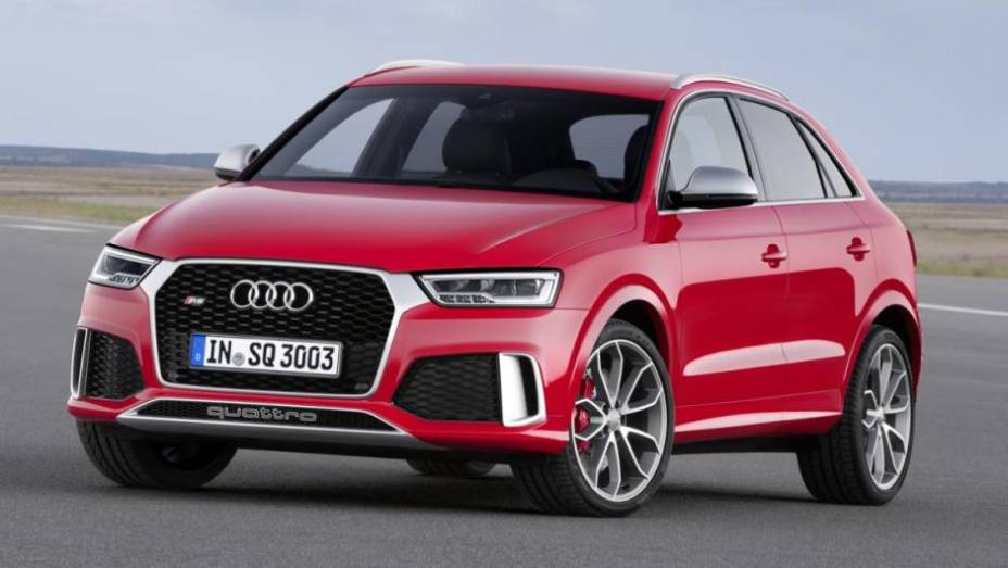 A Audi revelou o modelo 2015 do crossover Q3. A marca alemã promoveu um facelift relativamente discreto... | <a href="https://preprod.quatrorodas.abril.com.br/noticias/fabricantes/audi-apresenta-q3-2015-810386.shtml/" rel="migration">Leia Mais</a>