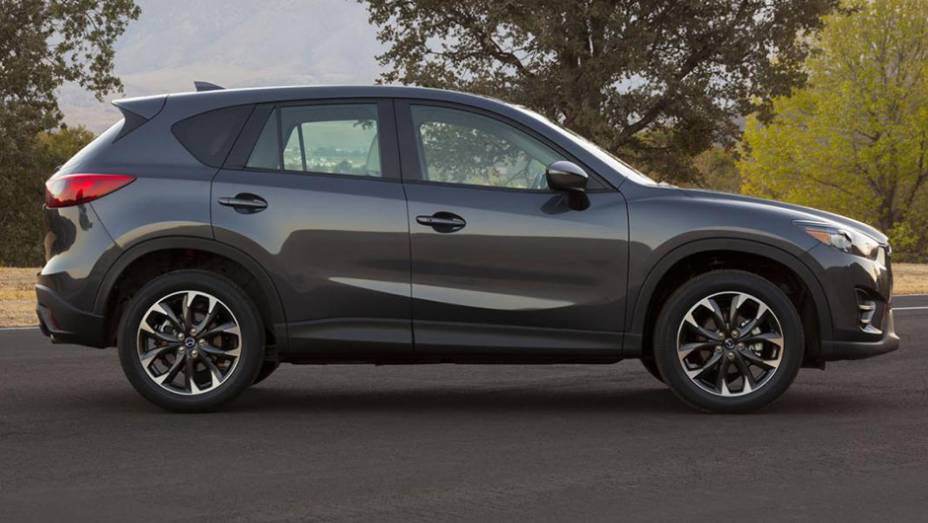 ...al&eacute;m de novas rodas de liga-leve de 19 polegadas e duas novas cores de carroceria | <a href="https://preprod.quatrorodas.abril.com.br/noticias/saloes/losangeles-2014/mazda-cx-5-apresentado-816243.shtml" rel="migration">Leia mais</a>