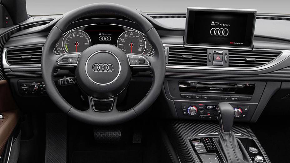 Assim a pot&ecirc;ncia combinada &eacute; de 228 cavalos, e o torque, de 55,06 mkgf | <a href="https://preprod.quatrorodas.abril.com.br/noticias/saloes/losangeles-2014/audi-oficializa-a7-h-tron-quattro-concept-816155.shtml" rel="migration">Leia mais</a>