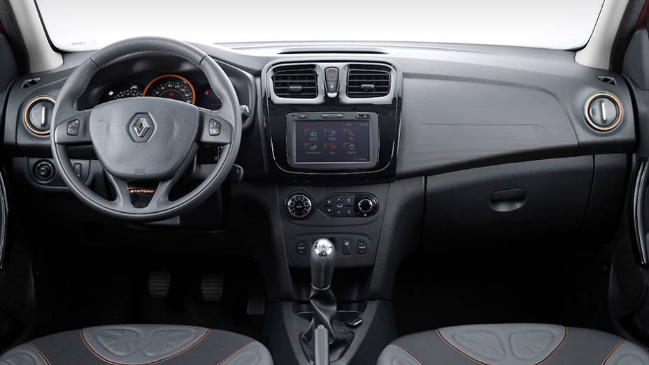 Os interessados poder&atilde;o optar por adicionar bancos revestidos em couro, e, assim, o pre&ccedil;o subir&aacute; para R$ 49.810 | <a href="https://preprod.quatrorodas.abril.com.br/noticias/fabricantes/novo-renault-sandero-stepway-sai-r-48-650-816141.shtml" rel="migration">Leia mais</a>