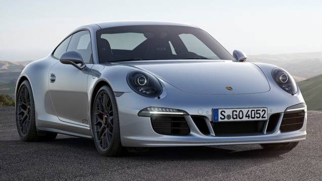 A Porsche aproveita o Salão de Los Angeles para exibir o novo 911 GTS | <a href="https://preprod.quatrorodas.abril.com.br/noticias/saloes/losangeles-2014/porsche-exibe-911-gts-los-angeles-816517.shtml" rel="migration">Leia mais</a> A Porsche aproveita o Salão de Los Angeles para exibir o novo 911 GTS | <a href="https://preprod.quatrorodas.abril.com.br/noticias/saloes/losangeles-2014/porsche-exibe-911-gts-los-angeles-816517.shtml" rel="migration">Leia mais</a>