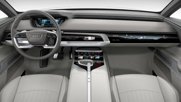 No interior a inspiração não pareceu ser tão afinada, mas o acabamento é de luxo absoluto com o uso de materiais nobres e couro, entre outros detalhes | <a href="https://preprod.quatrorodas.abril.com.br/noticias/saloes/losangeles-2014/conceito-audi-prologue-finalme" rel="migration"></a> No interior a inspiração não pareceu ser tão afinada, mas o acabamento é de luxo absoluto com o uso de materiais nobres e couro, entre outros detalhes | <a href="https://preprod.quatrorodas.abril.com.br/noticias/saloes/losangeles-2014/conceito-audi-prologue-finalme" rel="migration"></a>