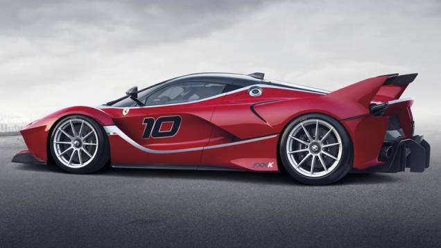 Não é a toa que o híbrido oferece incríveis 1035 cavalos de potência | <a href="https://preprod.quatrorodas.abril.com.br/noticias/fabricantes/ferrari-revela-especificacoes-nova-ferrari-fxx-819081.shtml" rel="migration">Leia mais</a> Não é a toa que o híbrido oferece incríveis 1035 cavalos de potência | <a href="https://preprod.quatrorodas.abril.com.br/noticias/fabricantes/ferrari-revela-especificacoes-nova-ferrari-fxx-819081.shtml" rel="migration">Leia mais</a>