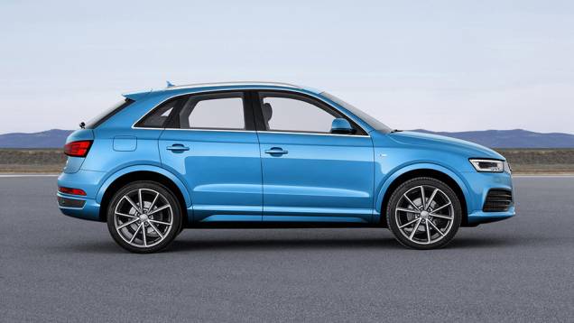Trata-se de um modesto facelift no crossover, o qual começará a ser vendido no mercado europeu em fevereiro, ainda sem preço definido | <a href="https://preprod.quatrorodas.abril.com.br/noticias/saloes/detroit-2015/audi-promove-facelift-q3-825580.shtml" rel="migration">Leia mais</a> Trata-se de um modesto facelift no crossover, o qual começará a ser vendido no mercado europeu em fevereiro, ainda sem preço definido | <a href="https://preprod.quatrorodas.abril.com.br/noticias/saloes/detroit-2015/audi-promove-facelift-q3-825580.shtml" rel="migration">Leia mais</a>