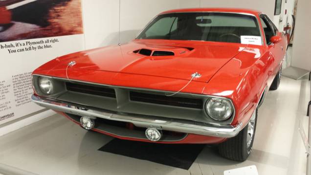 ... e o possante Barracuda, feito entre 1964 e 1974 ... e o possante Barracuda, feito entre 1964 e 1974